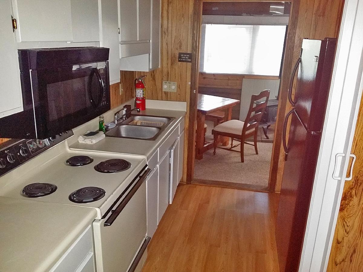 Carolina Landing Camping Resort Three-Bedroom Cabin 2 Fair Play Exterior photo