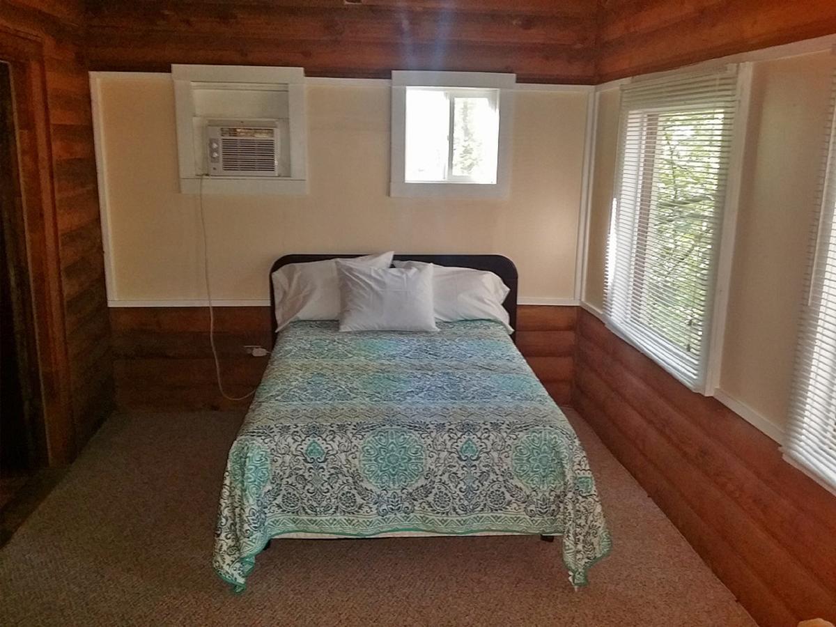 Carolina Landing Camping Resort Three-Bedroom Cabin 2 Fair Play Exterior photo